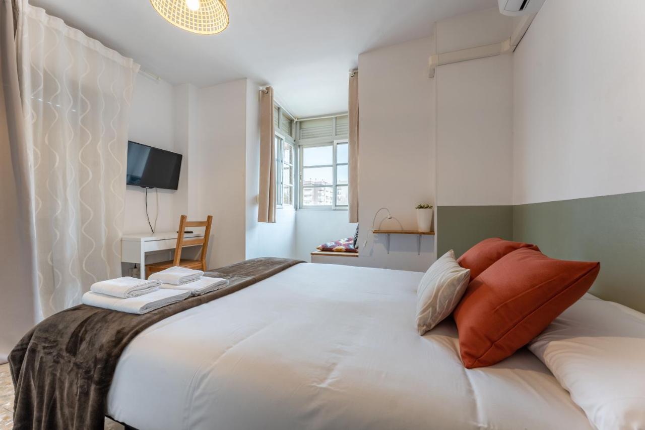 Claveles Apartment By Bossh! Apartments Малага Екстер'єр фото