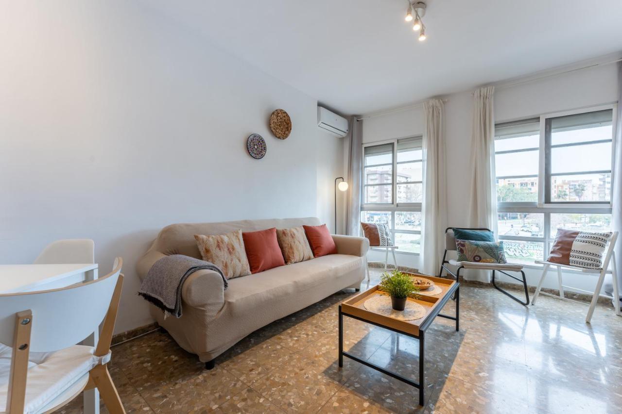 Claveles Apartment By Bossh! Apartments Малага Екстер'єр фото